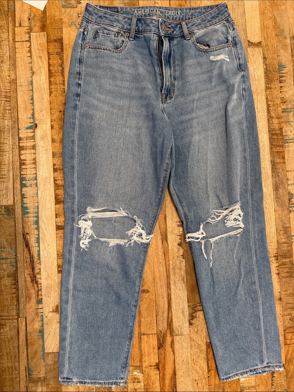American Eagle Outfitters Light Blue Distressed Mom Jeans